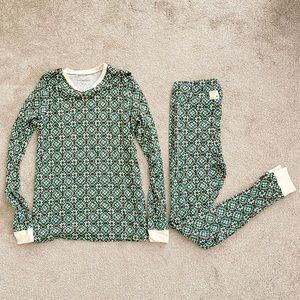 Burt’s Bees Women’s Holiday Print Pajama Set